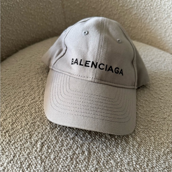Balenciaga Light Tan Cap - Picture 1 of 4